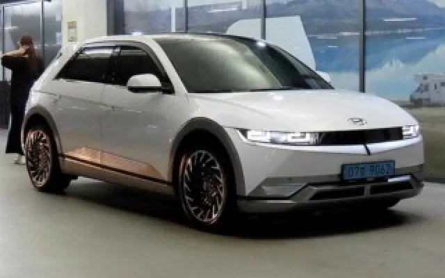 H차차차 수원중고차 아이오닉 5 롱 레인지 4WD 매물 사진 12 - 2023/08 81,704km