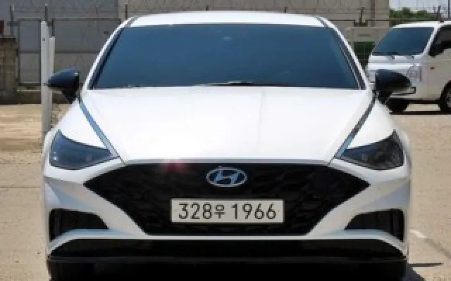 H차차차 수원중고차 쏘나타 (DN8) 2.0 프리미엄 플러스 매물 사진 1 - 2022/10 66,086km